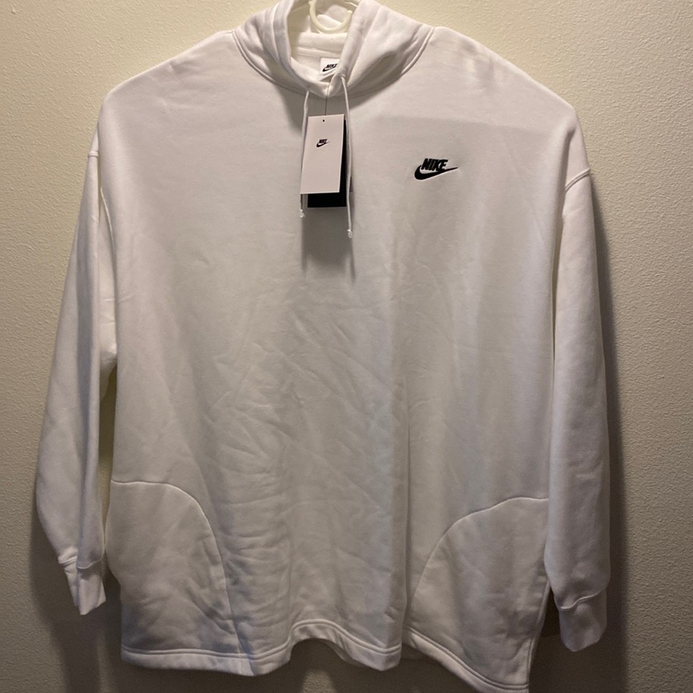 Women’s Nike Club fleece Oversized Mock Neck Sweatshirt White. Size XXL. New